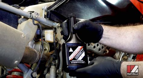 Toradh íomhá ar Brake Fluid ATV Check