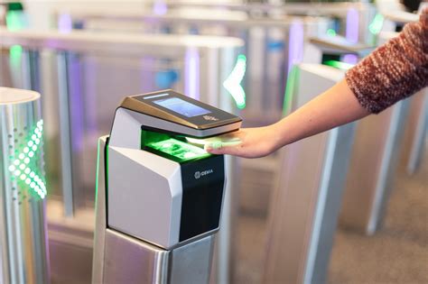 Afbeeldingsresultaten voor Check in Biometric Machine
