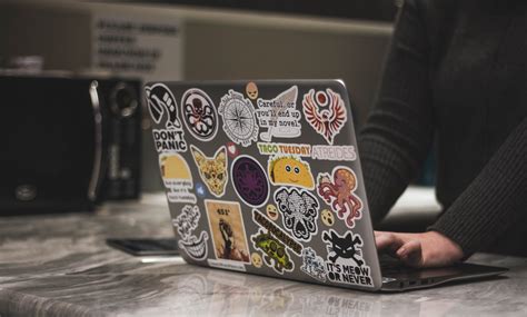 How to Design a Laptop Sticker に対する画像結果