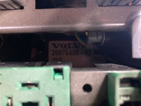 Toradh íomhá ar Volvo VNL Light Control Module