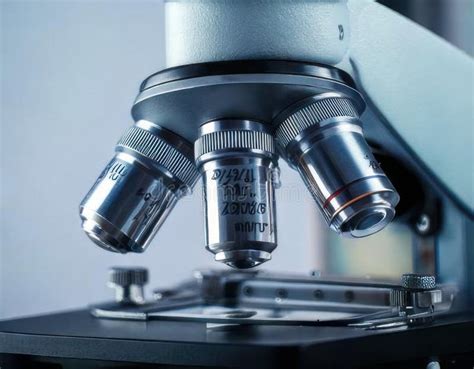 Close Up of Microscope Slide に対する画像結果