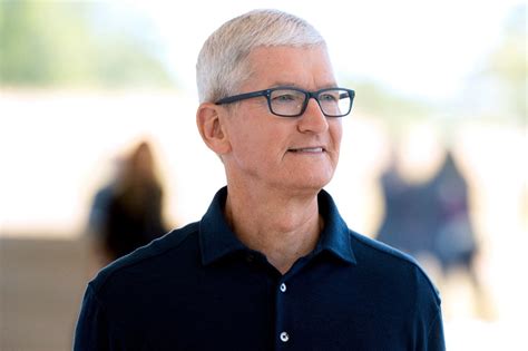 Tim Cook Volvo に対する画像結果