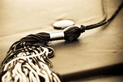 Grad Cap and Tassel Pic に対する画像結果