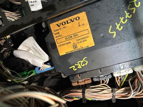 Toradh íomhá ar Volvo VNL Light Control Module