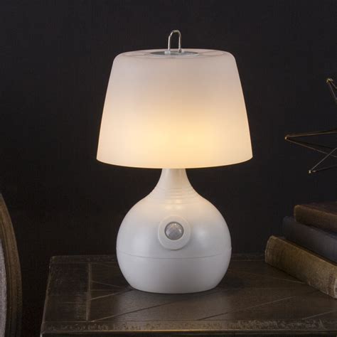 Motion Sensor Table Lamps に対する画像結果
