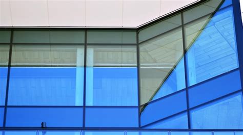 Toradh íomhá ar Blue Glass Window Frame Texture