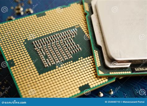 Pictuer of a Computer Central Processing Unit എന്നതിനുള്ള ഇമേജ് ഫലം