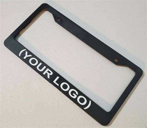 Toradh íomhá ar Create Custom License Plate Frames