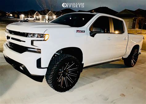 2019 Silverado Level Kit に対する画像結果