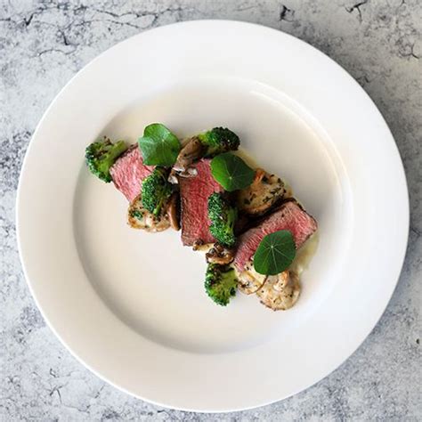 Beef Main Course Fine Dining に対する画像結果