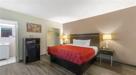 תוצאת תמונה עבור Econo Hotels