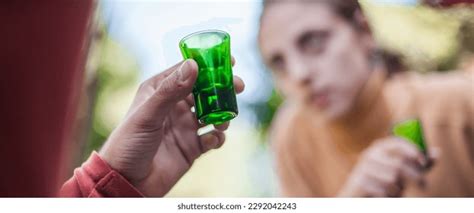 Afbeeldingsresultaten voor Chugging Alcohol Challenge