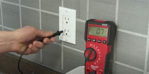 How to Test Power Outlet with Multimeter に対する画像結果