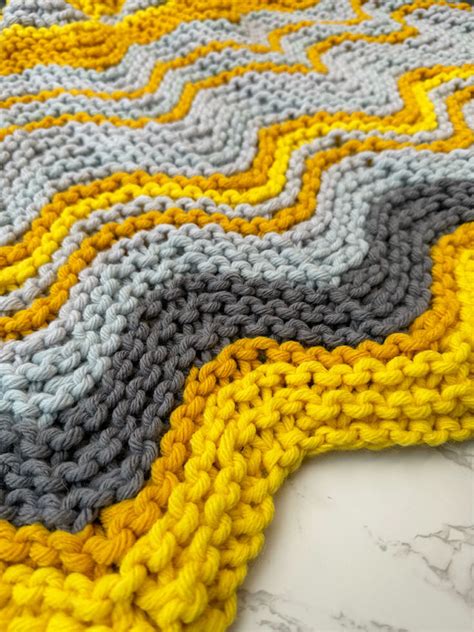 Afbeeldingsresultaten voor LED Chevron Pattern