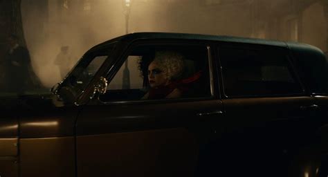 Emma Stone Gorilla 2021 Movies に対する画像結果