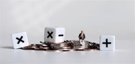 Toradh íomhá ar Arithmetic Operators Animation Background