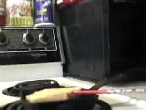 Grilled Cheese Commercial に対する画像結果