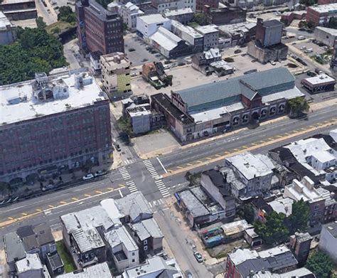 Toradh íomhá ar Digital Multimeter Measuring Voltage