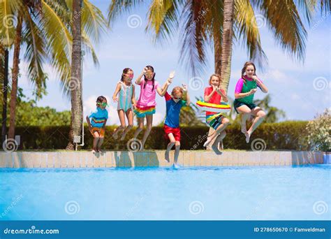 Backyard Pool Jump に対する画像結果