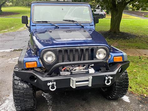 Toradh íomhá ar Jeep Wrangler Jagd Edition