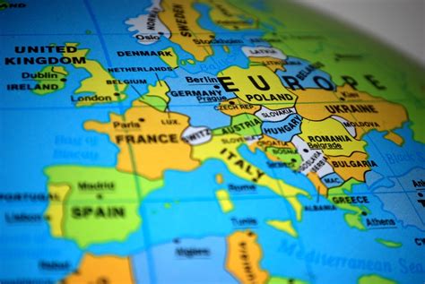 Toradh íomhá ar Europe Map with All Cities