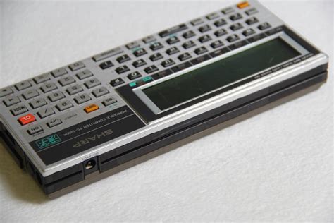 Sharp Portable Computer に対する画像結果