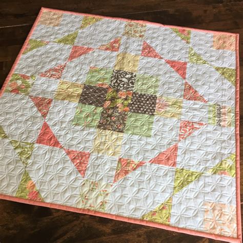 Afbeeldingsresultaten voor Round Table Topper Quilt Patterns