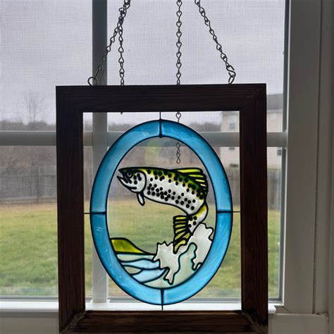 Toradh íomhá ar Stained Glass Bass Fish Pattern