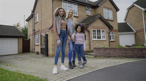 Up and Over Garage Door Fitting Instructions に対する画像結果