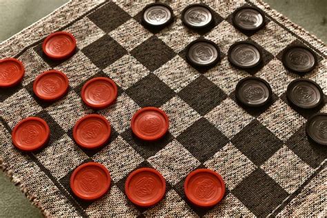 Checkers History に対する画像結果