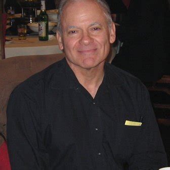 Toradh íomhá ar Peter Shay Computer Programmer