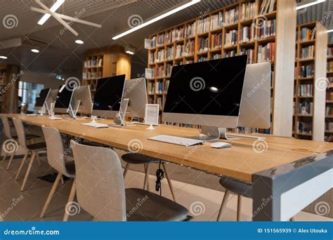 Afbeeldingsresultaten voor Binnenkant Moderne Computer