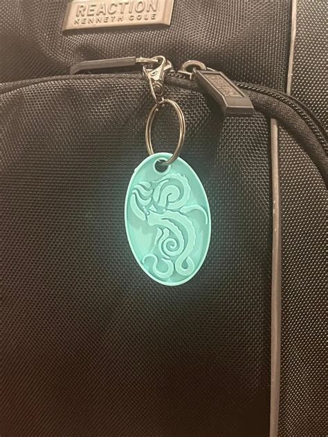 Reversible Octopus Keychain に対する画像結果
