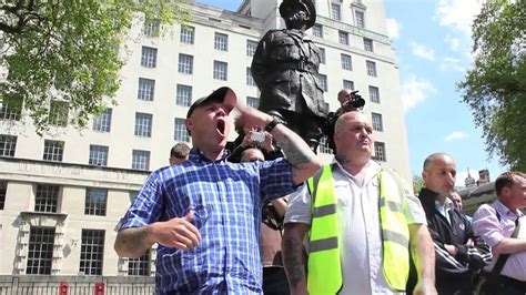 EDL Hooligans に対する画像結果