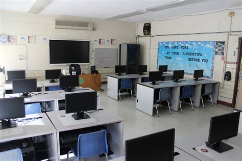 Computer Lab Lexia に対する画像結果