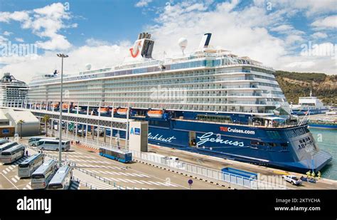 Toradh íomhá ar Tui Bus