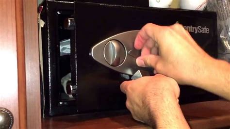 Toradh íomhá ar How to Open a SecureLine Safe