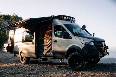 Dodge Sprinter Van Camper に対する画像結果