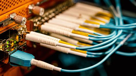 Using Light to Transmit Data に対する画像結果