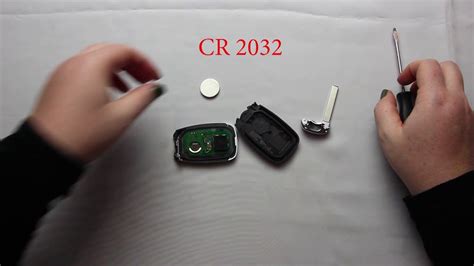 Chevy Key FOB How to Change Battery に対する画像結果