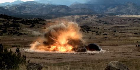 Afbeeldingsresultaten voor Exploding Stuff