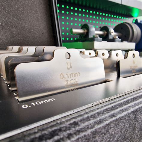 Toradh íomhá ar Hand-Cut Alignment Shims