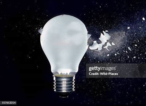Exploding Light Bulb Transparent に対する画像結果