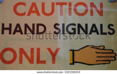 Hand Load Only Sign に対する画像結果
