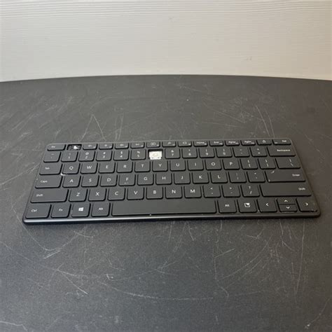 Microsoft Designer Compact Wireless Keyboard に対する画像結果
