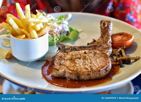 Afbeeldingsresultaten voor Pork Main Course Menu