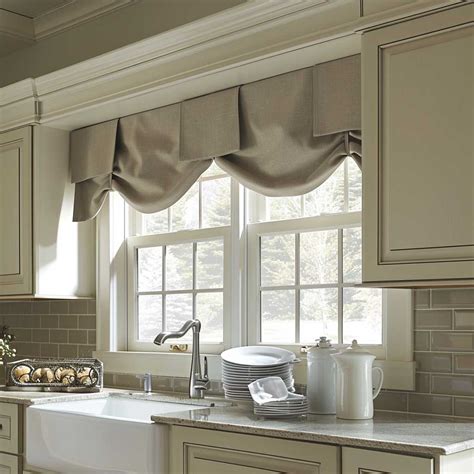 Simple Kitchen Valance に対する画像結果