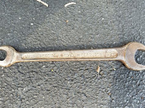 8N Ford Tractor Tool Box కోసం చిత్ర ఫలితం