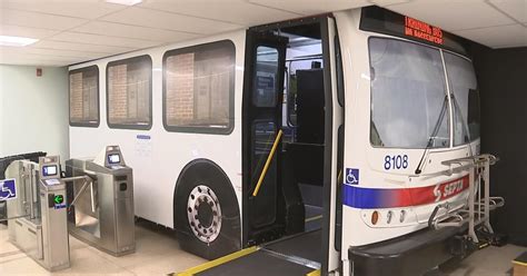 SEPTA MCI Bus に対する画像結果