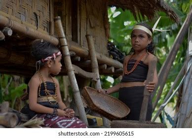 Afbeeldingsresultaten voor Faces to Sketch